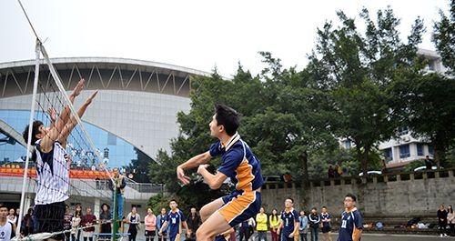 提高排球背飞传球技巧的标准动作要领（从基本动作到高级技巧，帮你成为传球大师）