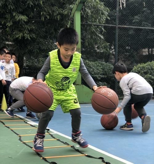 提升少儿篮球半场防守的训练方案（培养少儿篮球运动员全面防守能力的关键方法）