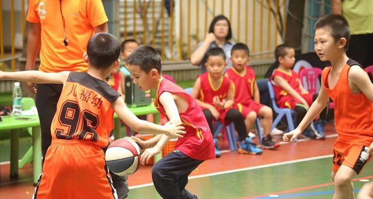 幼儿篮球防守技巧大全（提升孩子篮球防守能力的30个招数）