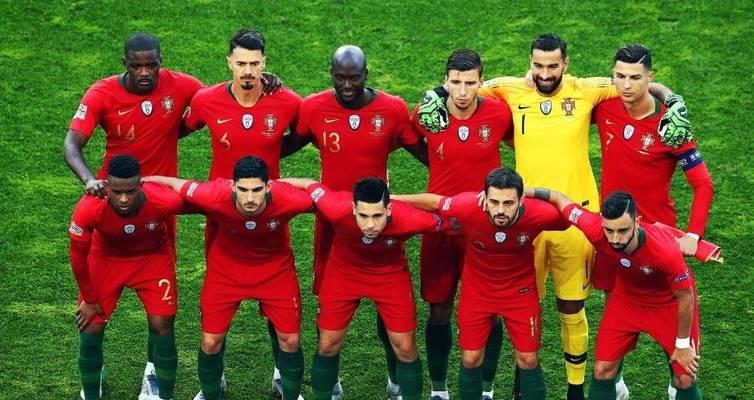 C罗的完美足球技巧大揭秘（掌握C罗的技能，你也能成为足坛巨星）