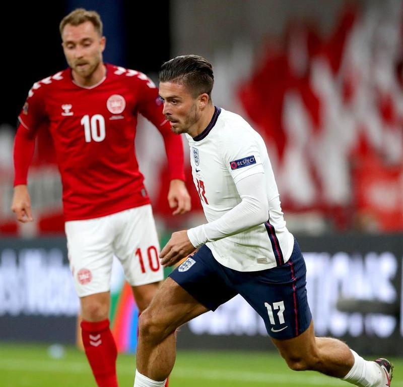 英国足球技巧大全-提升你的踢球技术（掌握关键技巧，成为足球领域的明星）