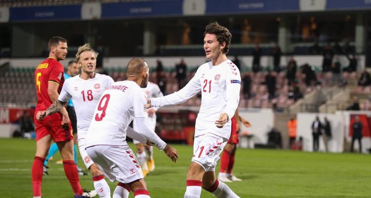 提高足球野鸡比赛技巧的秘诀（如何成为足球野鸡比赛的明星选手）